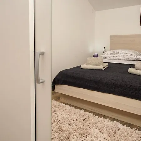Apartman Tina I Ena Kaprije