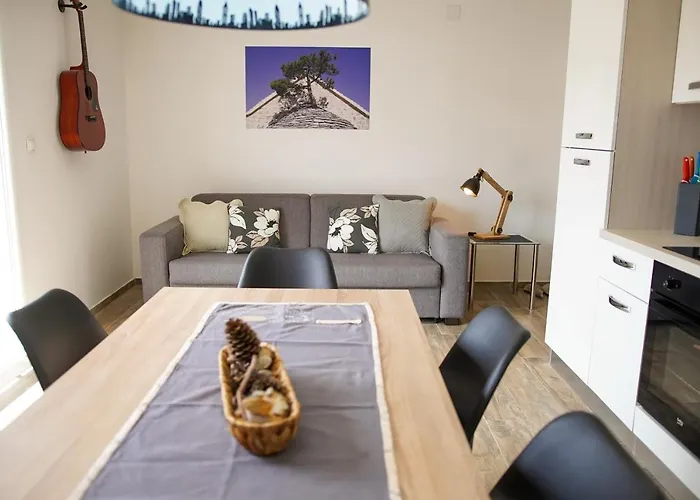 Apartament Tina I Ena *