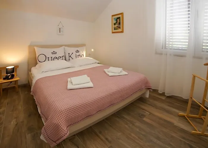 Apartmán Tina I Ena *